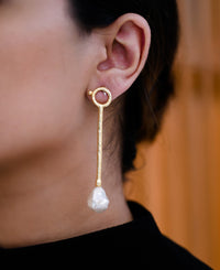 Baroque single drop long earrings
