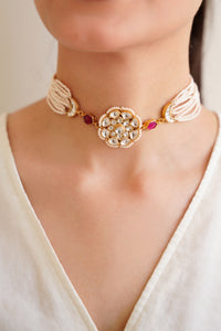 Mehnaz choker