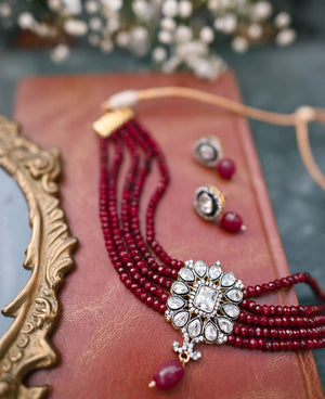 Gulaal Single Choker