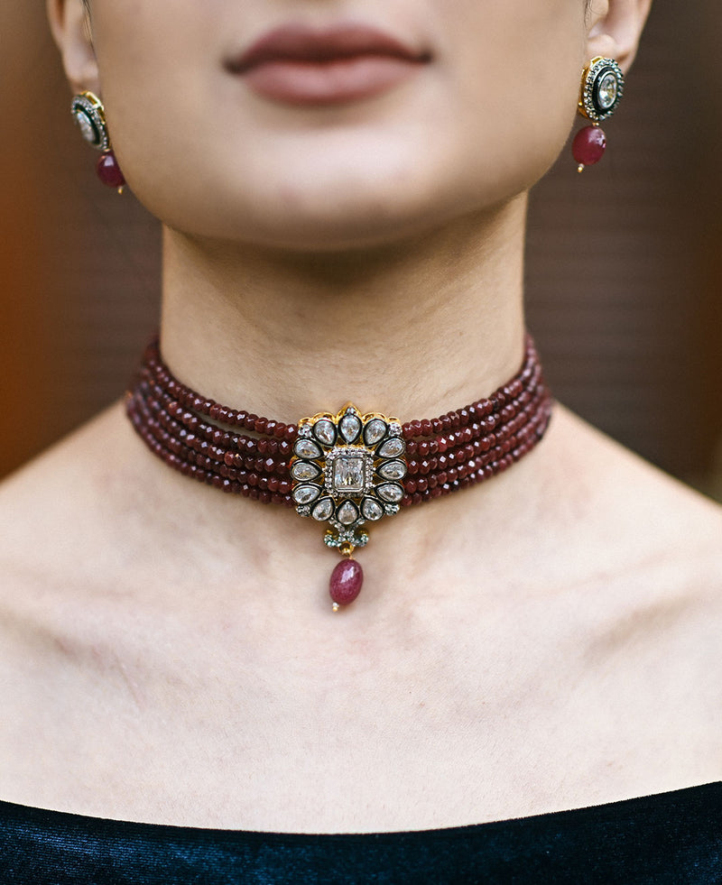 Gulaal Single Choker