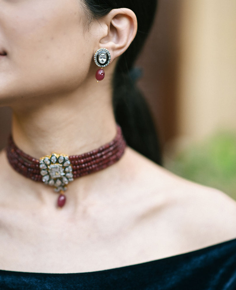Gulaal Single Choker